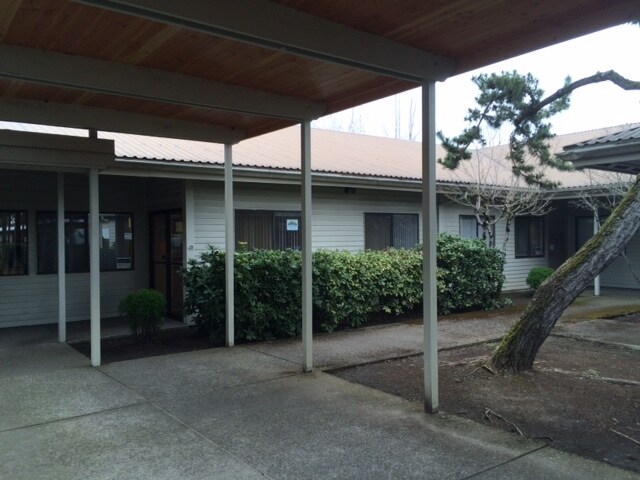 More Photos Of 17175 SW Tualatin Valley Hwy, Beaverton Unknown For Lease