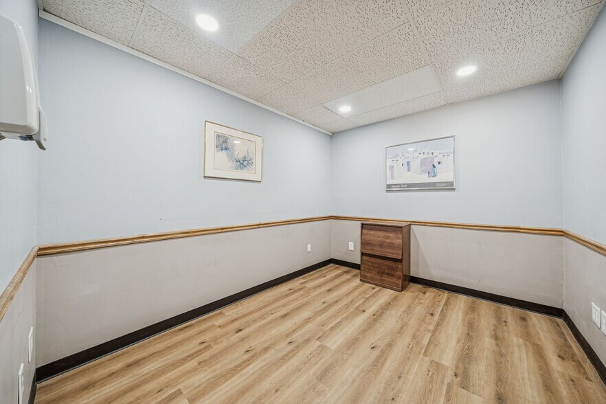 More Photos Of 985 Penn St, Brackenridge Medical For Sale