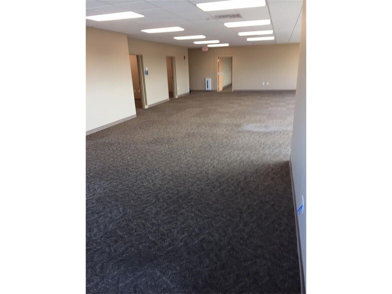 More Photos Of 425 2nd St SE, Cedar Rapids Office For Sale