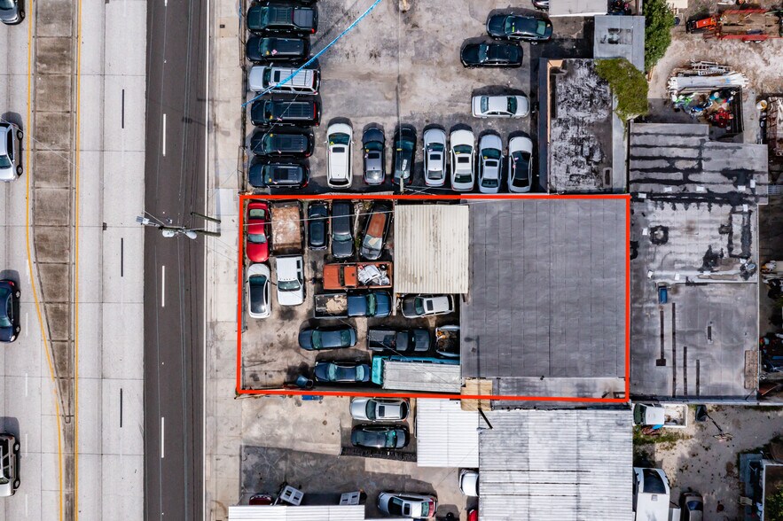 More Photos Of 3612 E Hillsborough Ave, Tampa General Retail For Sale