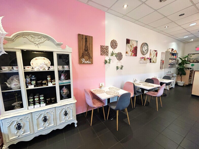 More Photos Of 9404-9412 137 Ave NW, Edmonton Freestanding For Sale