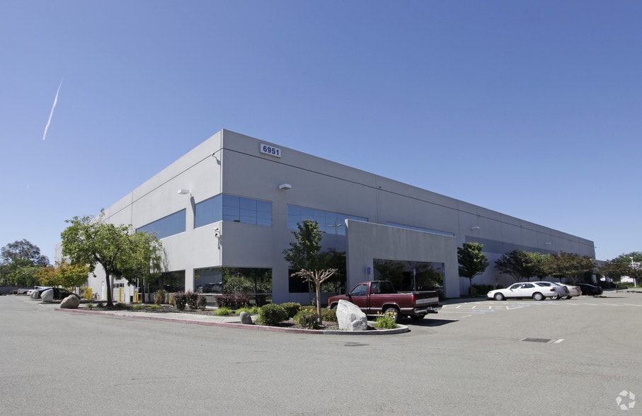 More Photos Of 6951 Southfront Rd, Livermore Warehouse For Lease