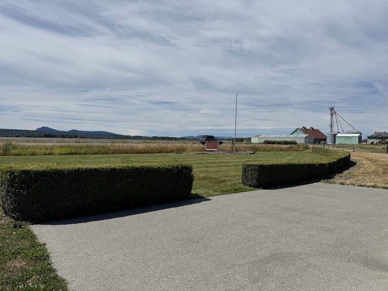 More Photos Of 14285 Laconner Whitney rd, Mount Vernon General Retail For Lease