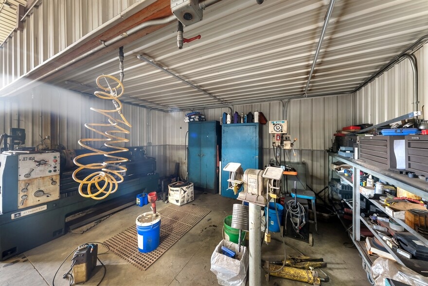 More Photos Of 364 S Warpole St, Upper Sandusky Industrial For Sale