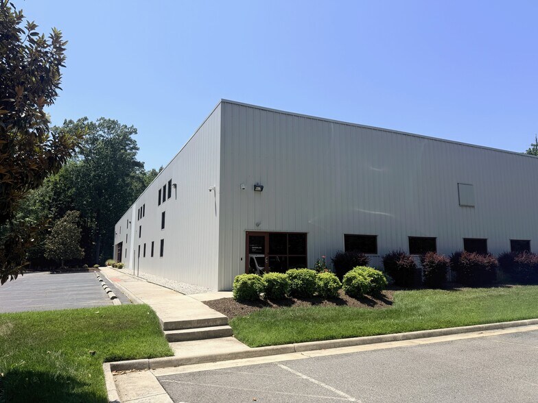 More Photos Of 141 Enterprise Dr, Newport News Warehouse For Lease
