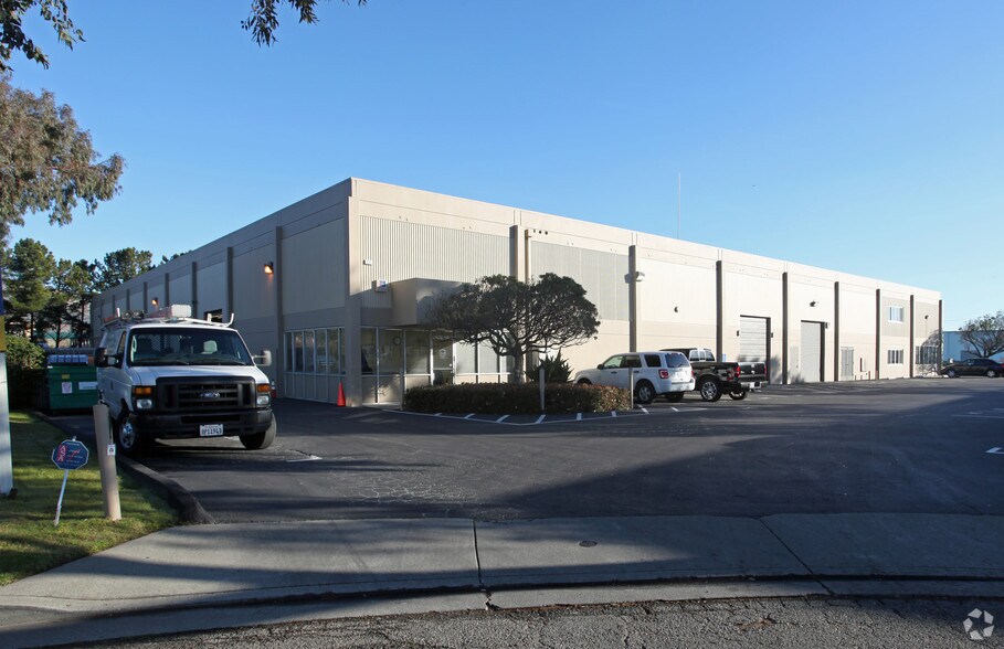 More Photos Of 251-277 Wattis Way, South San Francisco Warehouse For Lease