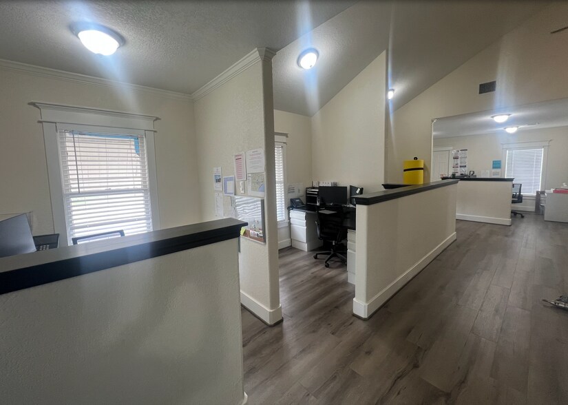 More Photos Of 1518 Skinner Rd, Houston Office For Lease