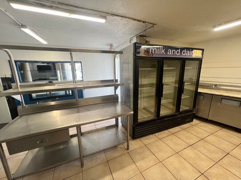 More Photos Of 5830 Gall Blvd, Zephyrhills Restaurant For Sale