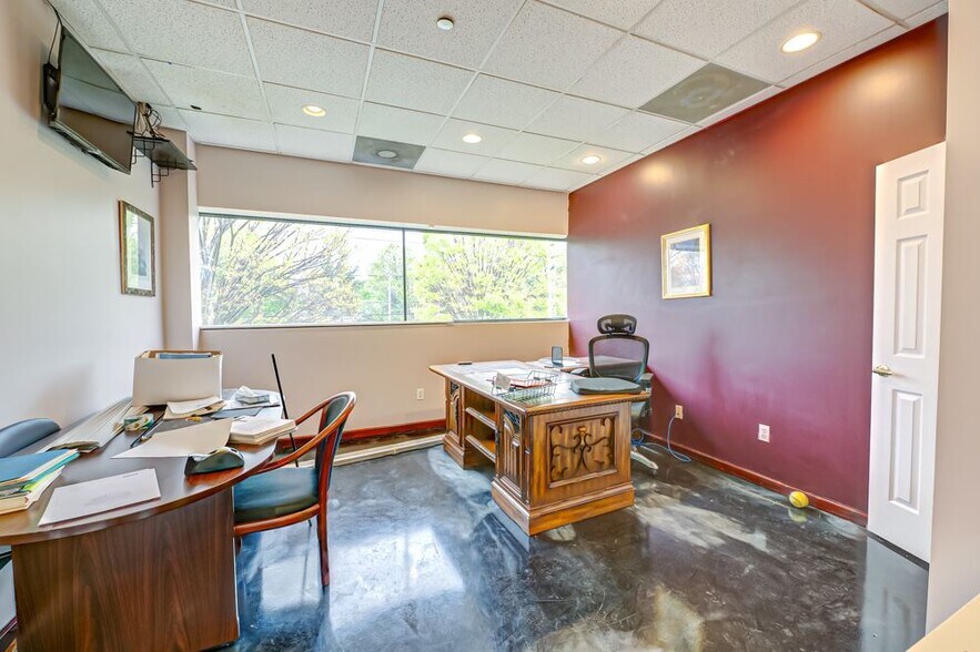 More Photos Of 185 Route 109, West Babylon Warehouse For Sale