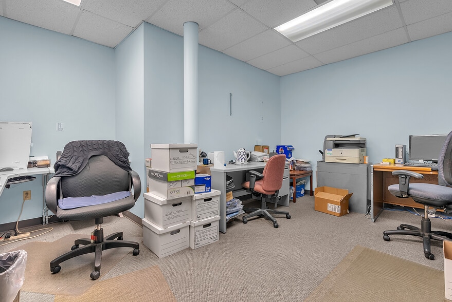 More Photos Of 197 Alder Dr, North Aurora Warehouse For Sale