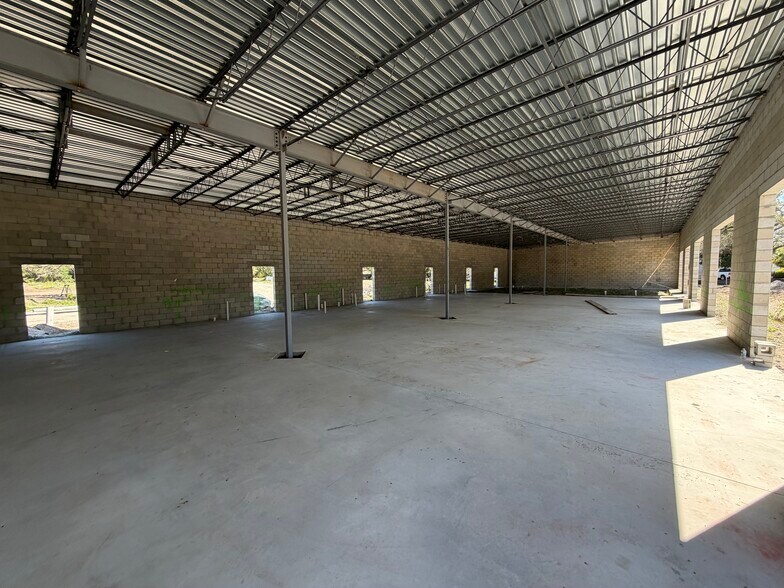 More Photos Of 6204 Interbay Blvd, Tampa General Retail For Lease