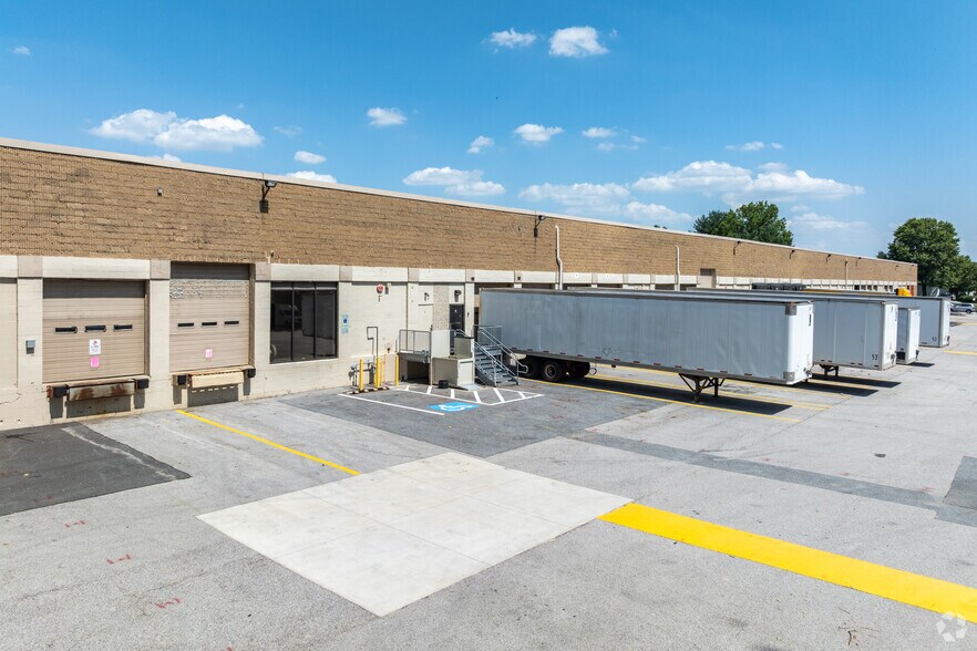 More Photos Of 9525 Berger Rd, Columbia Warehouse For Lease