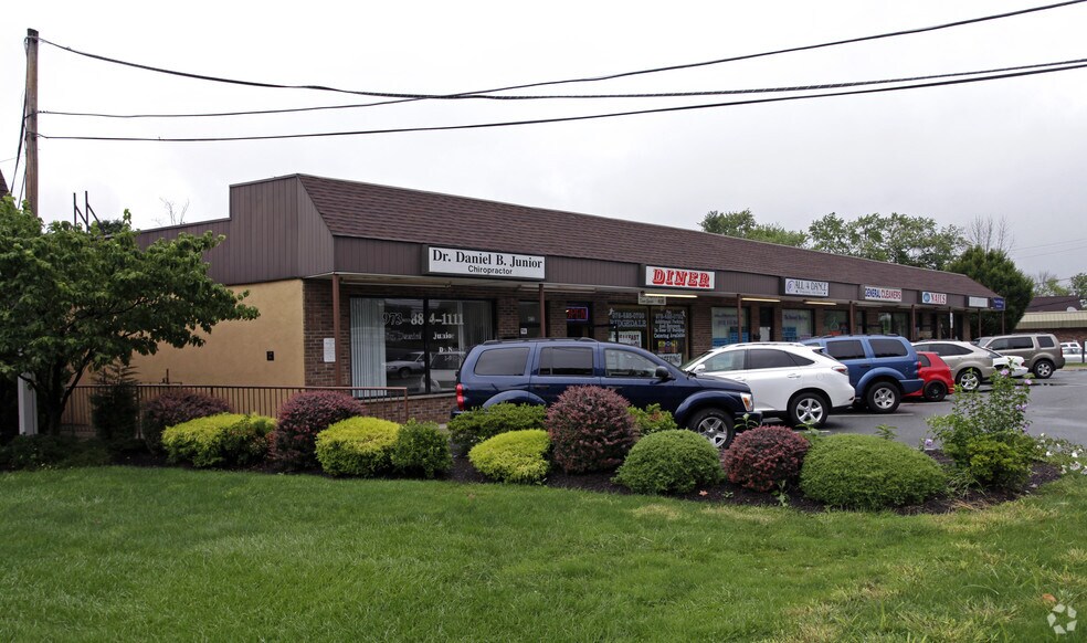 More Photos Of 478 Ridgedale Ave, East Hanover Storefront Retail Office For Lease