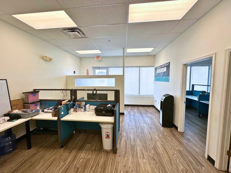 More Photos Of 188 Triple Diamond Blvd, Nokomis Warehouse For Sale