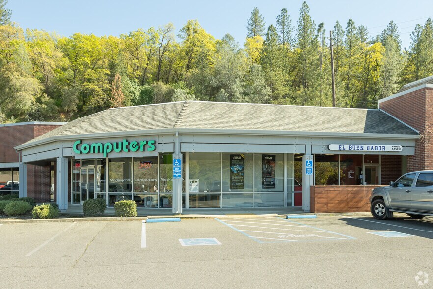 More Photos Of 384 Placerville Dr, Placerville Unknown For Lease