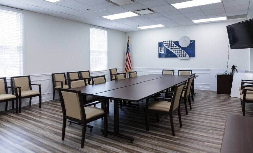 More Photos Of 9190 Rockville Pike, Bethesda Office For Sale