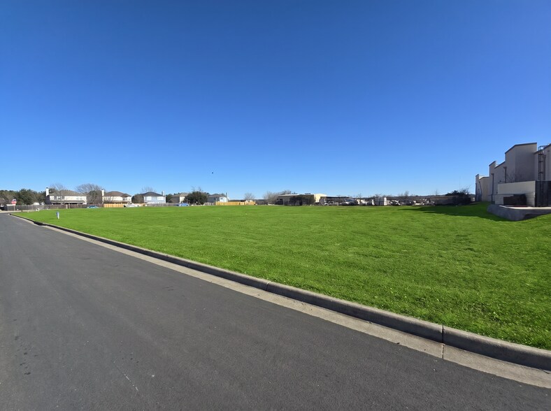 More Photos Of 706 High Tech Dr, Georgetown Land For Sale