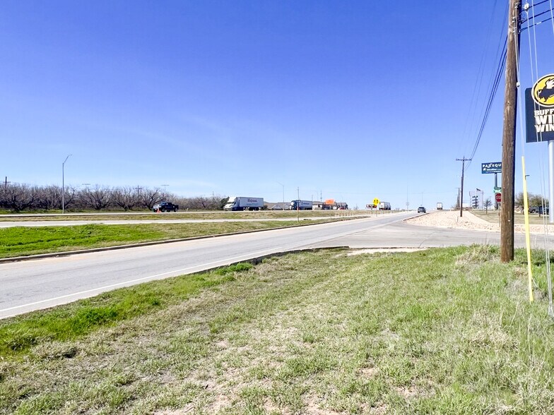 More Photos Of 1011 E Overland Trl, Abilene Land For Sale