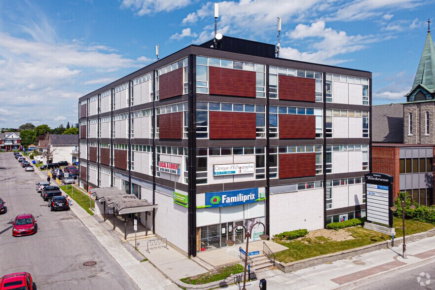 Primary Photo Of 4 Rue Taschereau, Gatineau Office For Lease