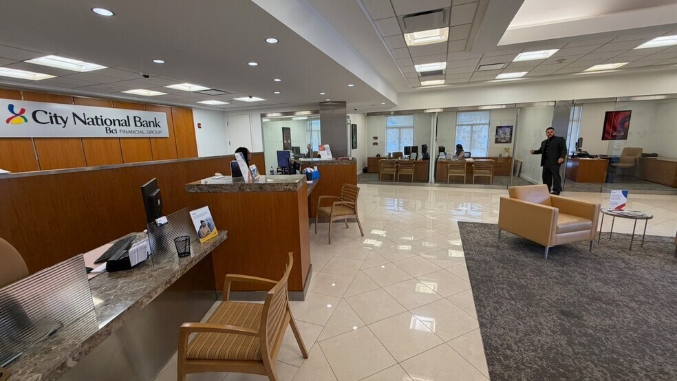 More Photos Of 10 N Federal Hwy, Pompano Beach Freestanding For Lease