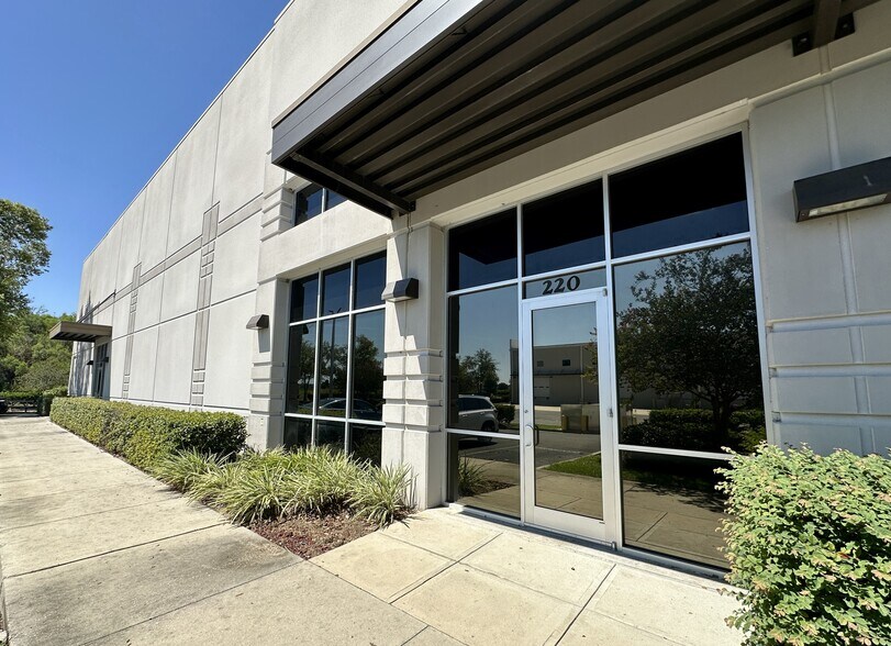 More Photos Of 17742 NW 115th Ave, Alachua Distribution For Lease