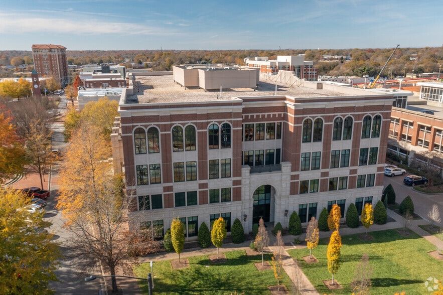 More Photos Of 100 Dunbar St, Spartanburg Office For Lease