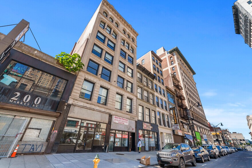 More Photos Of 196-198 Market St, Newark Apartments For Lease