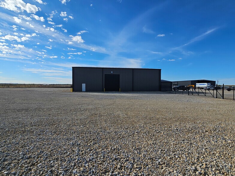 More Photos Of 3098 FM 707, Tye Warehouse For Lease