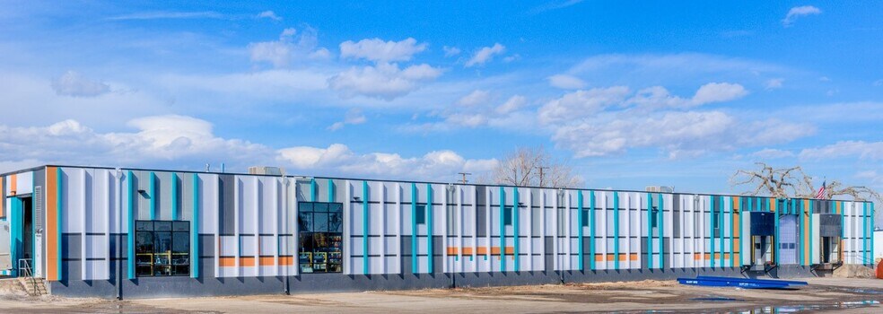 More Photos Of 2360 Industrial Ln, Broomfield Warehouse For Sale