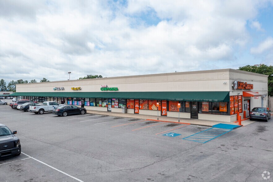 More Photos Of 3301 Lorna Rd, Birmingham Storefront For Lease