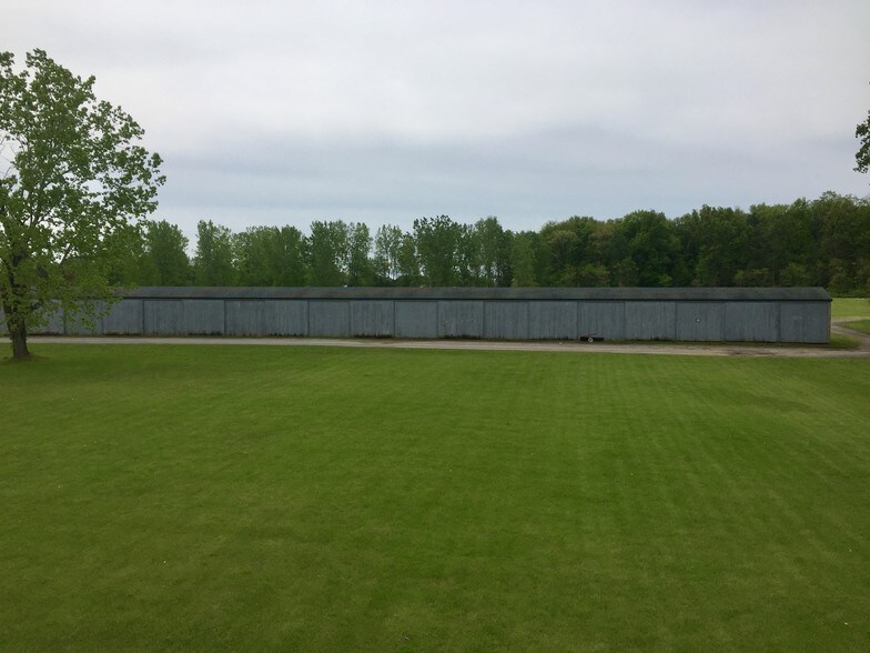 More Photos Of 1426 W River Rd, Waterloo Township Apartments For Lease