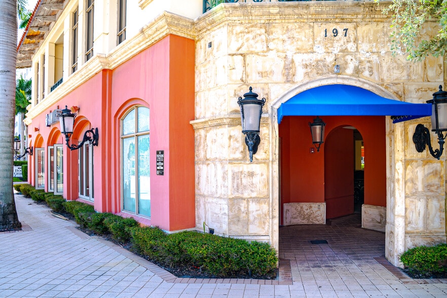 More Photos Of 197 S Federal Hwy, Boca Raton Office For Lease
