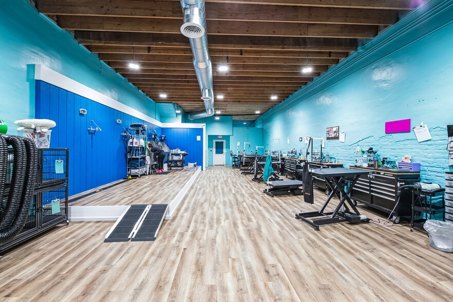 More Photos Of 107 N Raiford St, Selma Storefront Retail Residential For Sale