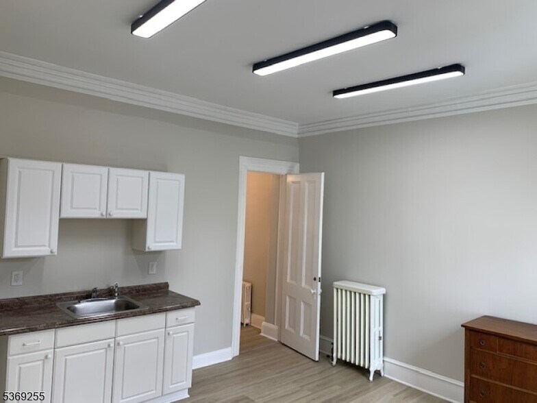 More Photos Of 58 N Bridge St, Somerville Office For Sale