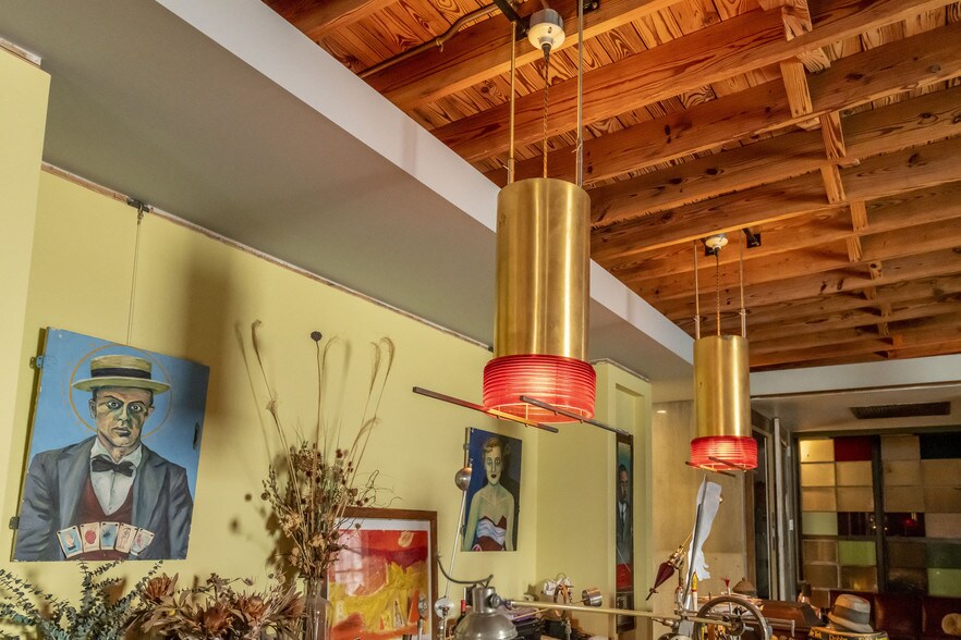 More Photos Of 502 N Hickory St, Champaign Research And Development For Sale