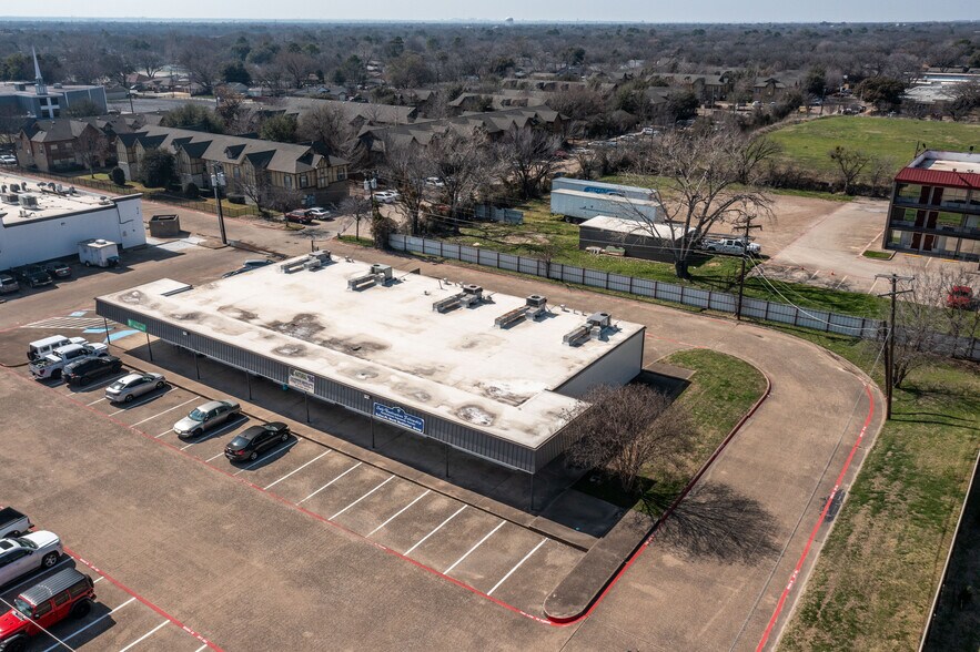 More Photos Of 2001-2011 N Britain Rd, Irving Storefront Retail Office For Sale