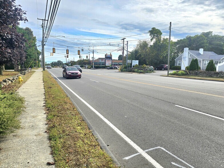 More Photos Of 420 Long Hill Rd, Groton Medical For Sale