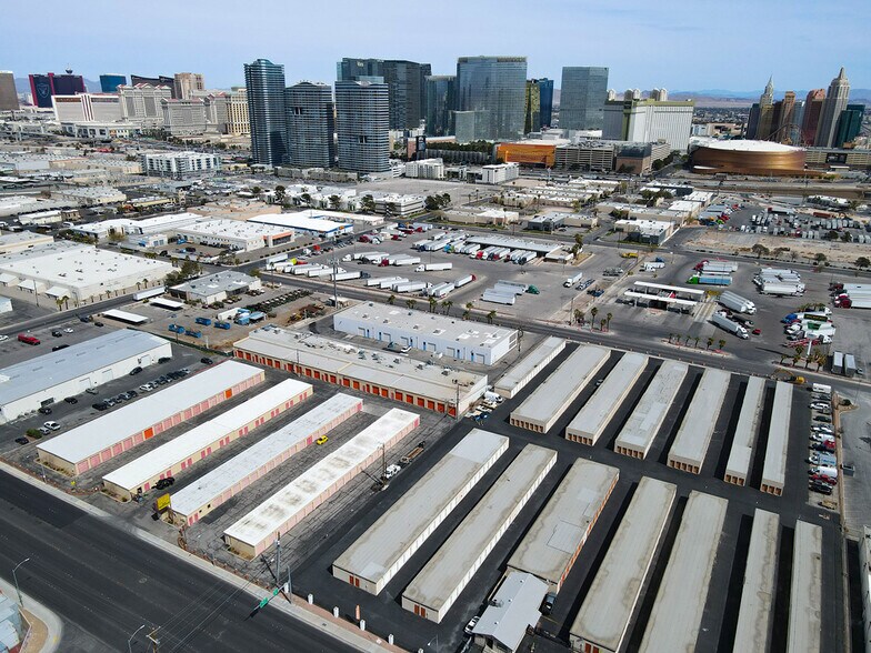 More Photos Of 4755-4767 Procyon St, Las Vegas Warehouse For Lease