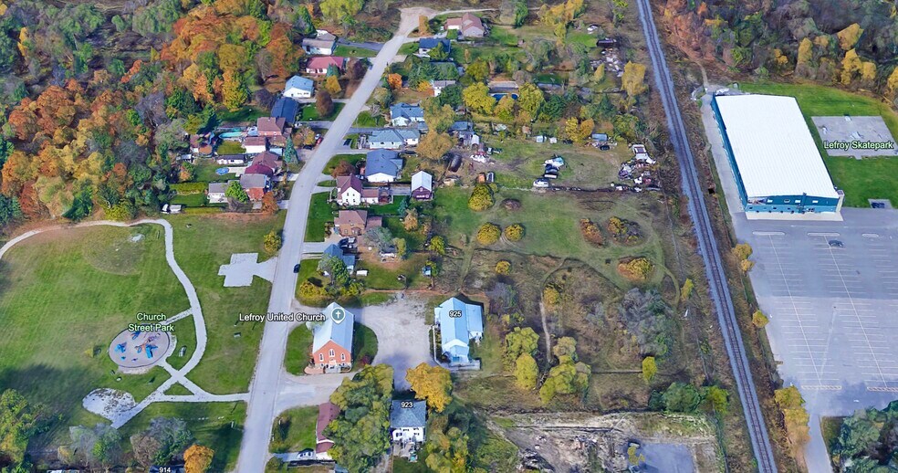 More Photos Of 925A Church Dr, Innisfil Land For Sale