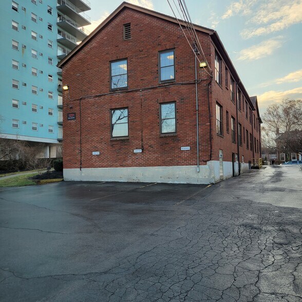 More Photos Of 1231 Delaware Ave, Buffalo Office For Lease