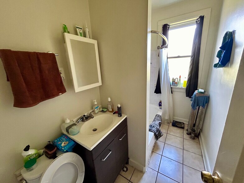 More Photos Of 816-822 E Marquette Rd, Chicago Apartments For Sale