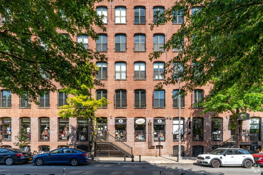 More Photos Of 482 Driggs Ave, Brooklyn Apartments For Lease