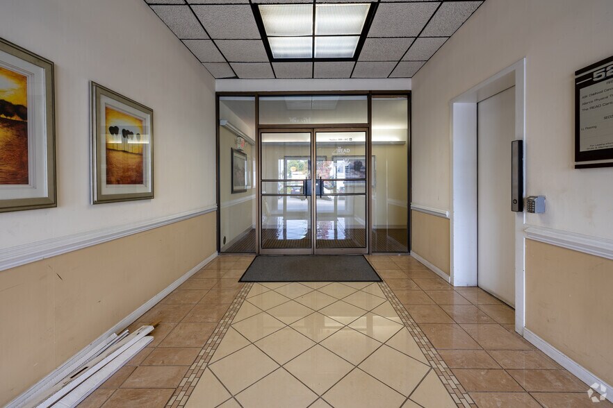 More Photos Of 5211 W Broad St, Richmond Office For Lease