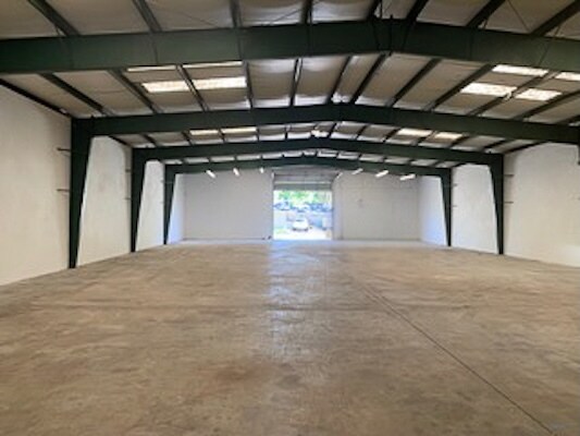 More Photos Of 4401-4417 Cambridge Rd, Jacksonville Warehouse For Lease