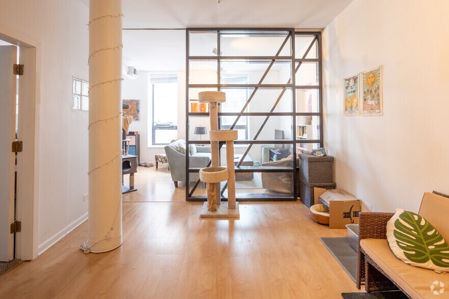 More Photos Of 634-636 N Orleans St, Chicago Apartments For Sale