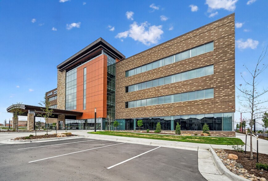 More Photos Of 9051 SSG Chris Falkel Dr, Highlands Ranch Medical For Lease