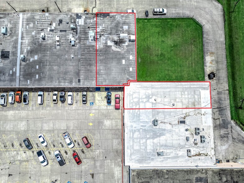 More Photos Of 1200-1232 FM 1462 Rd, Alvin Storefront For Lease