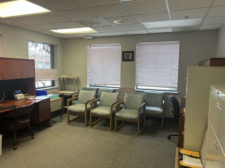 More Photos Of 6905 Old Wolf Bay Rd, Palatka Medical For Sale