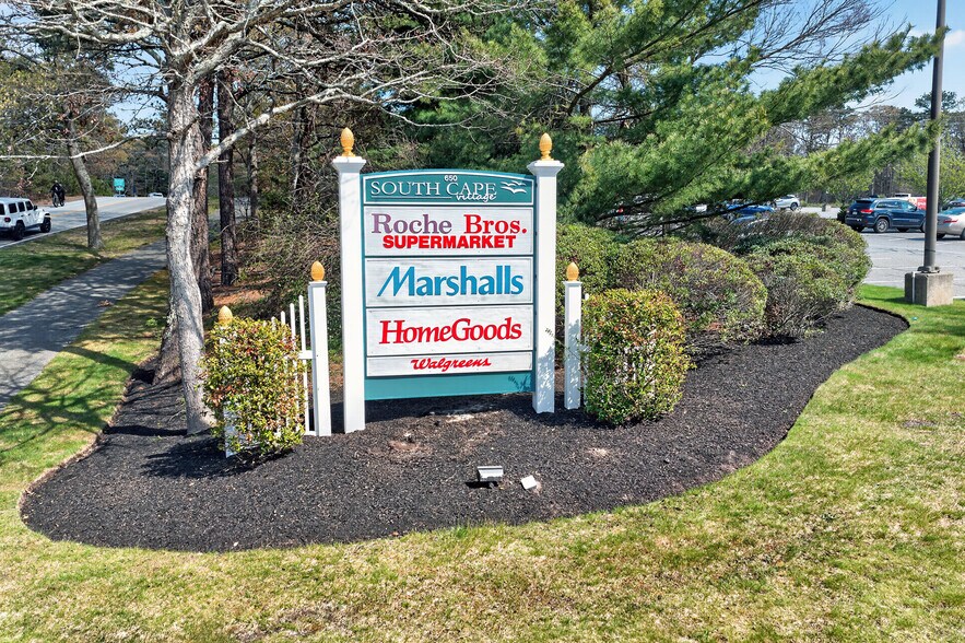 More Photos Of 650 Falmouth Rd, Mashpee Unknown For Lease