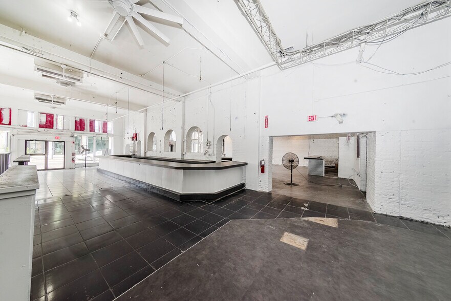 More Photos Of 1401 E 7th Ave, Tampa Storefront For Lease